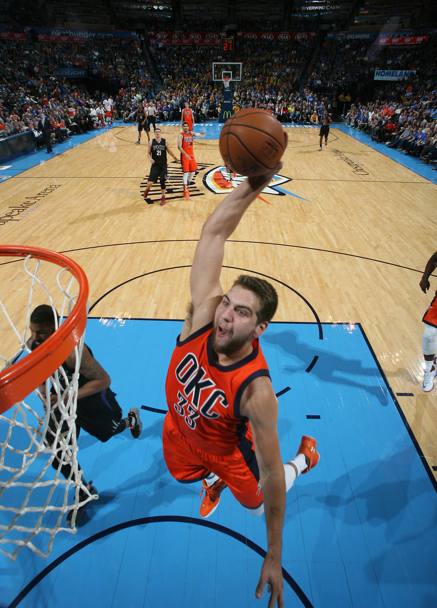 Mitch McGary va a canestro. (Getty Images)